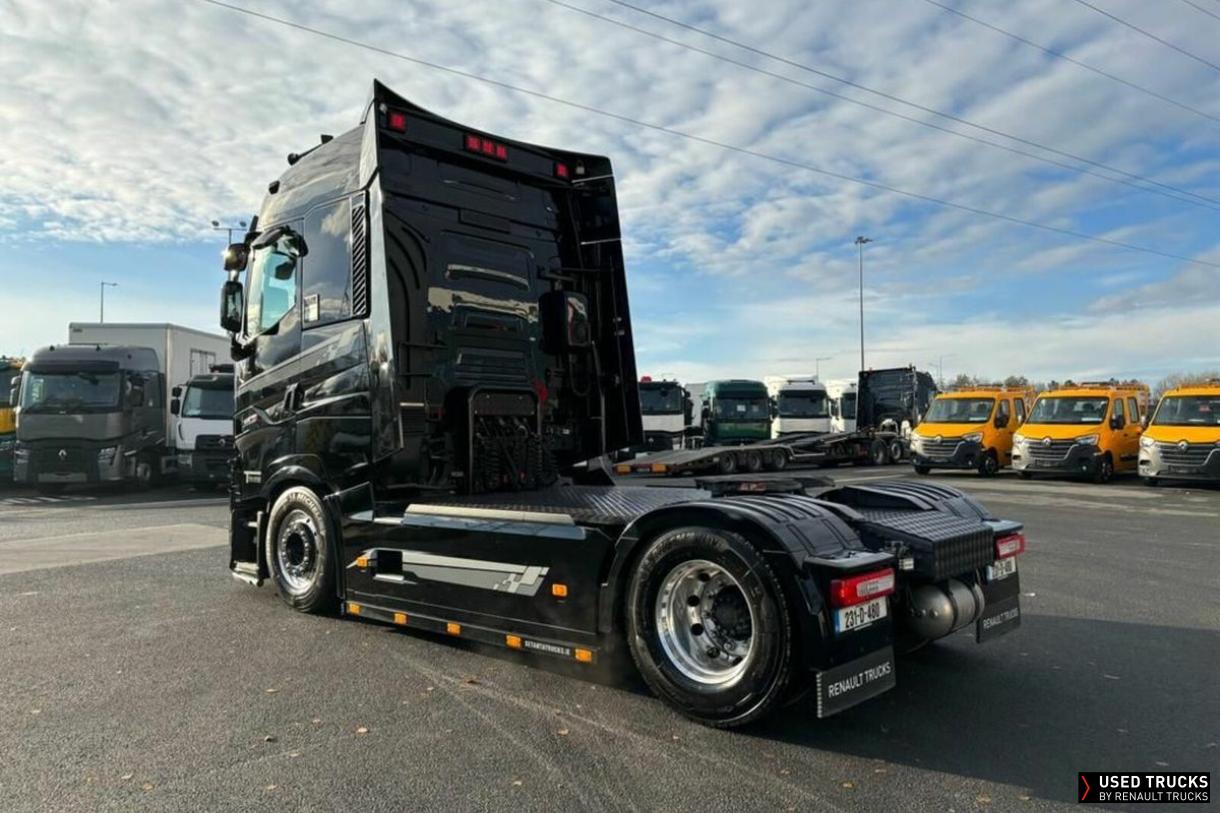 Renault Trucks T High
                                            