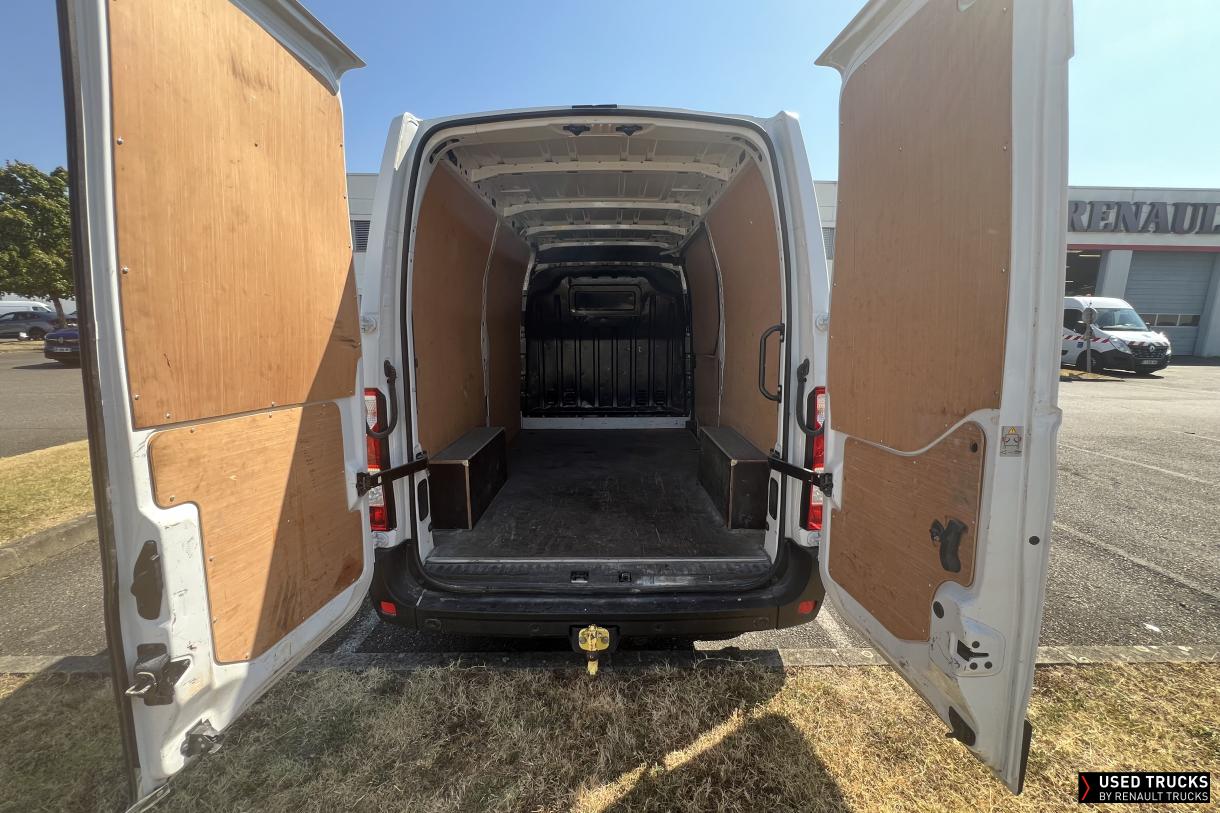Renault Master 130