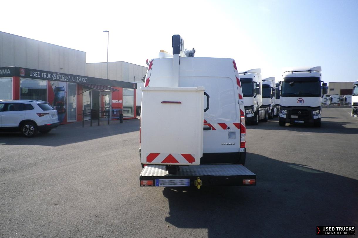 Renault Trucks Master 145