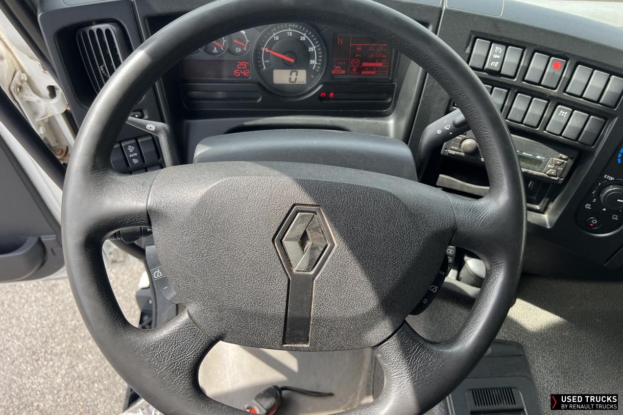 Renault Trucks D Wide 320
