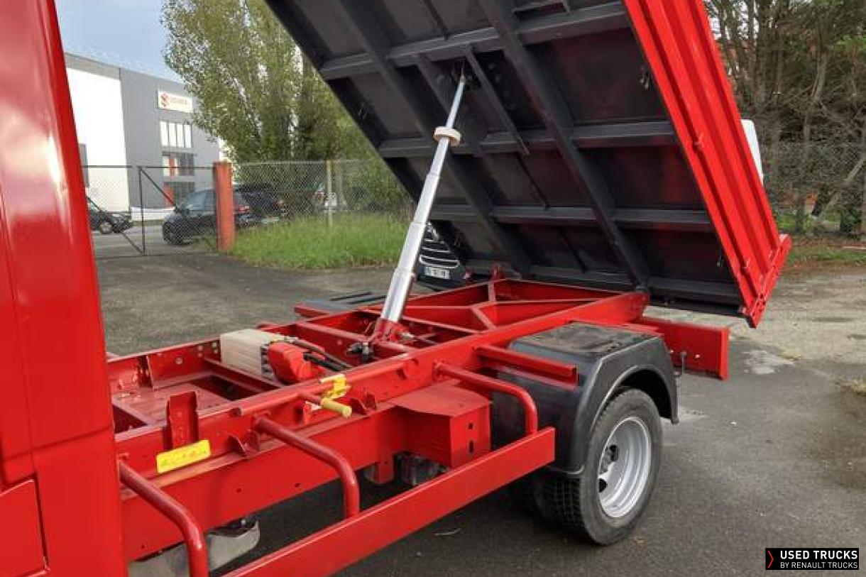 Renault Master 125