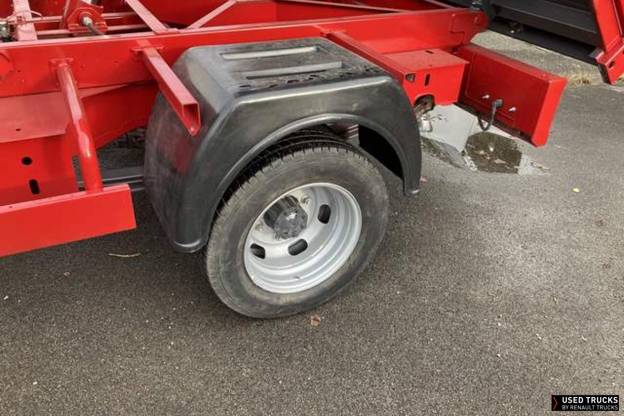 Renault Master 125