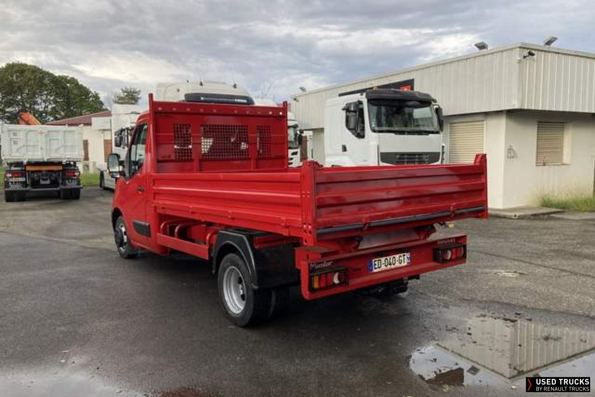 Renault Master 125