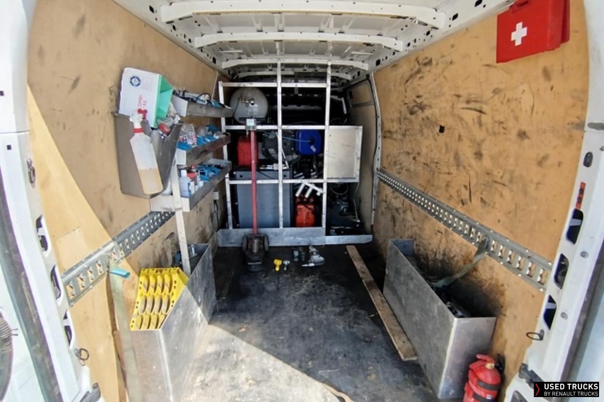 Renault Trucks Master 135