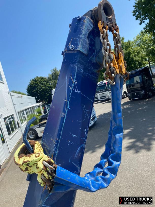 Renault Trucks D Wide 