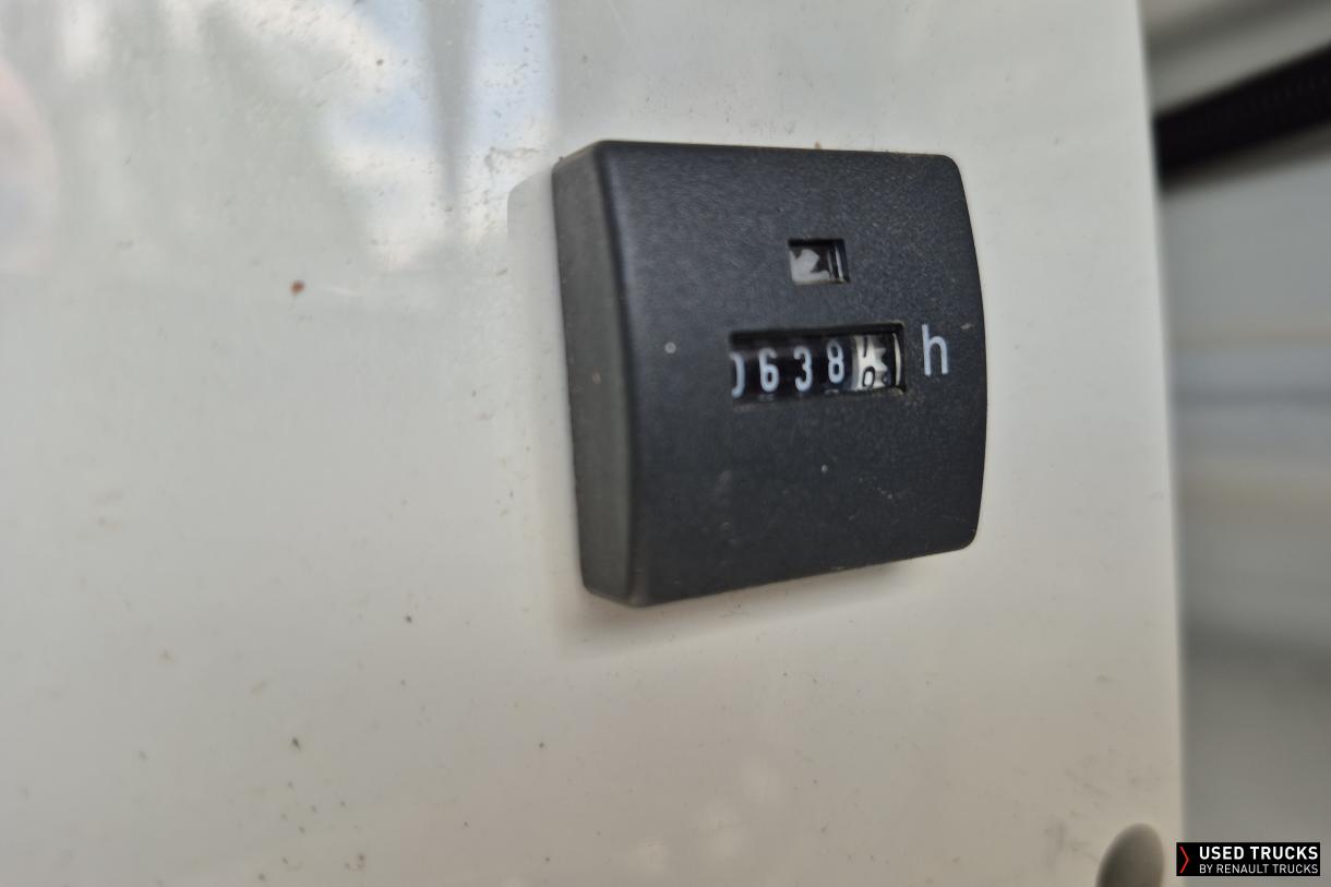 Renault Trafic 120