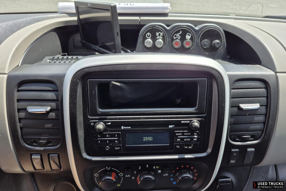 Renault Trafic 120