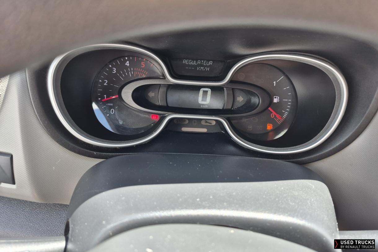 Renault Trafic 120