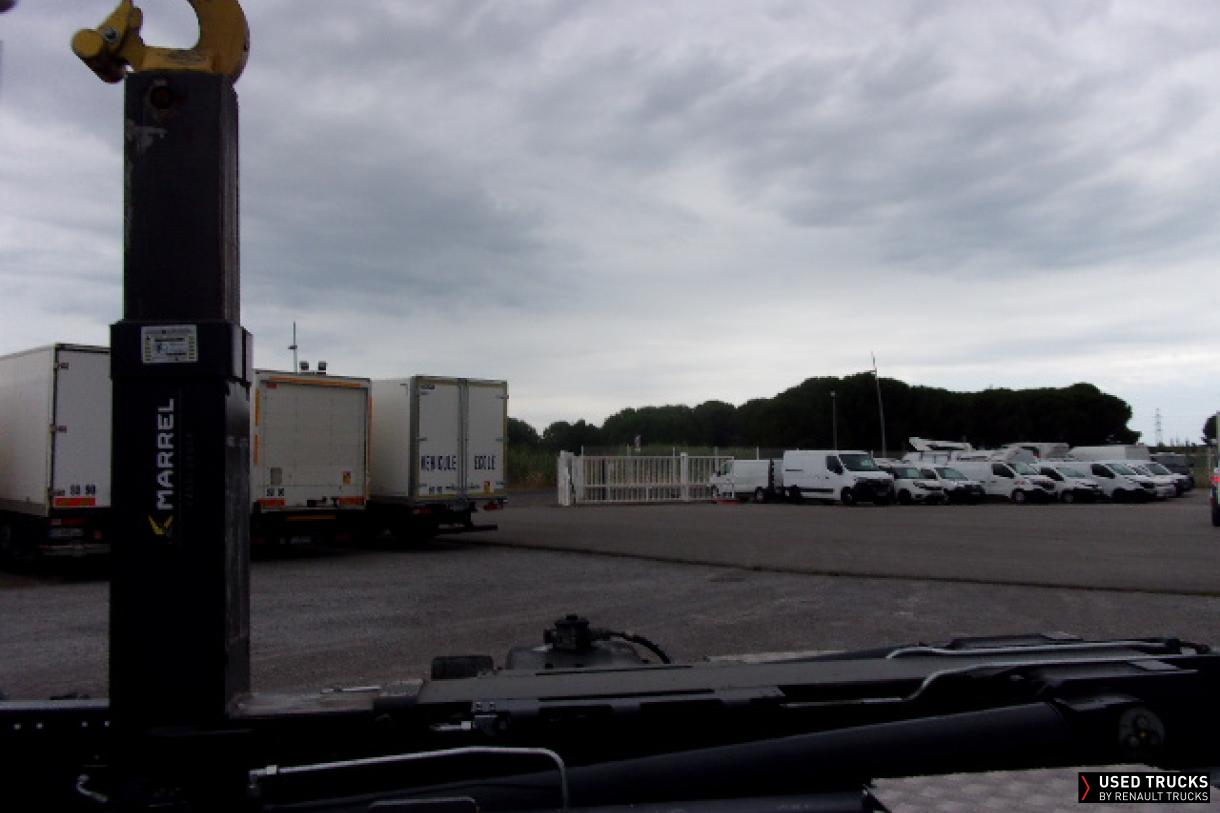 Renault Trucks D 240