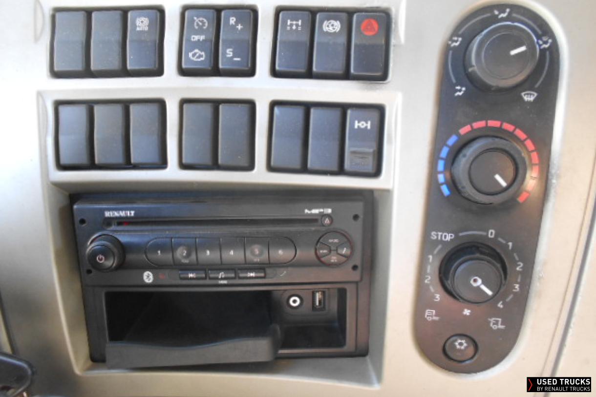 Renault Trucks Premium Route 460