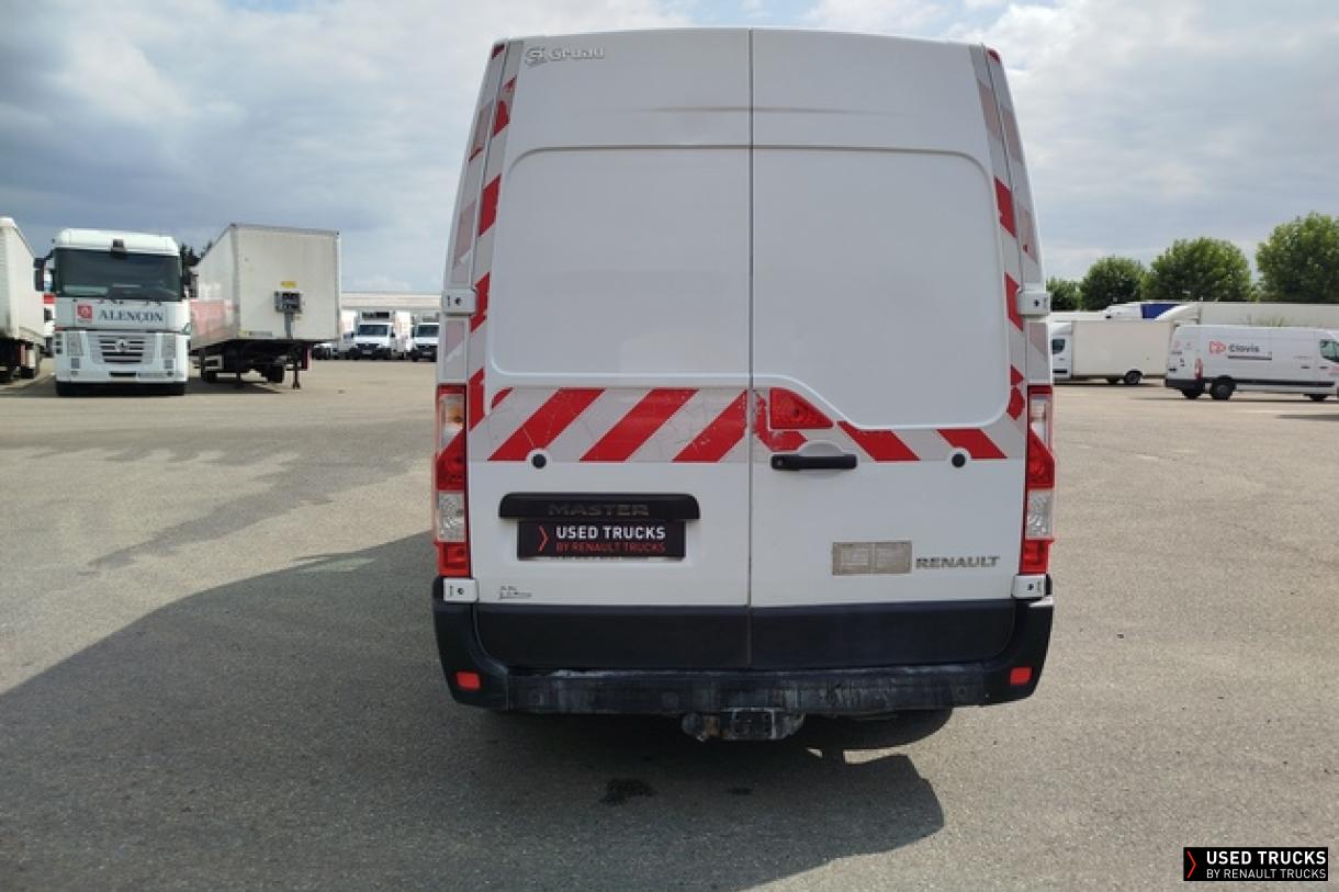 Renault Master 110