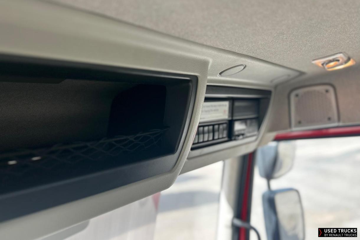 Renault Trucks D Wide 320