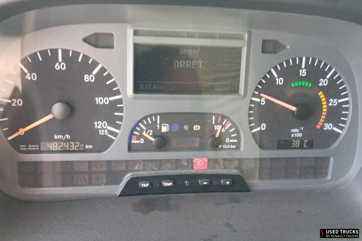 Mercedes-Benz Atego 180