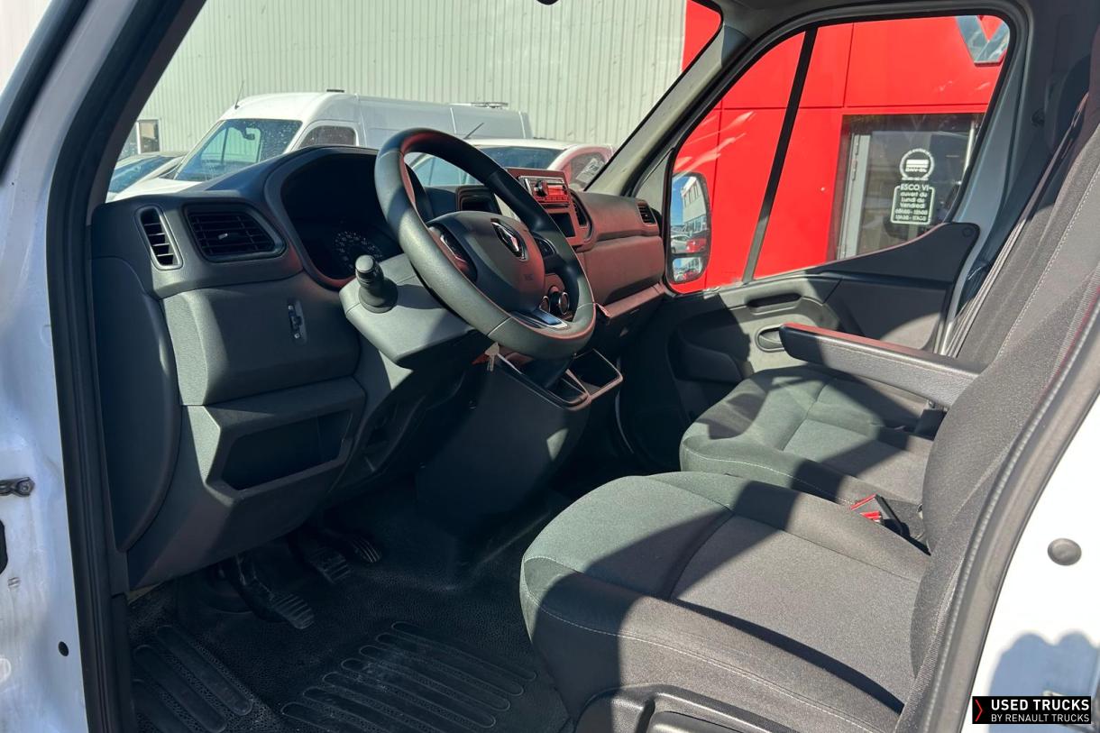 Renault Master 145