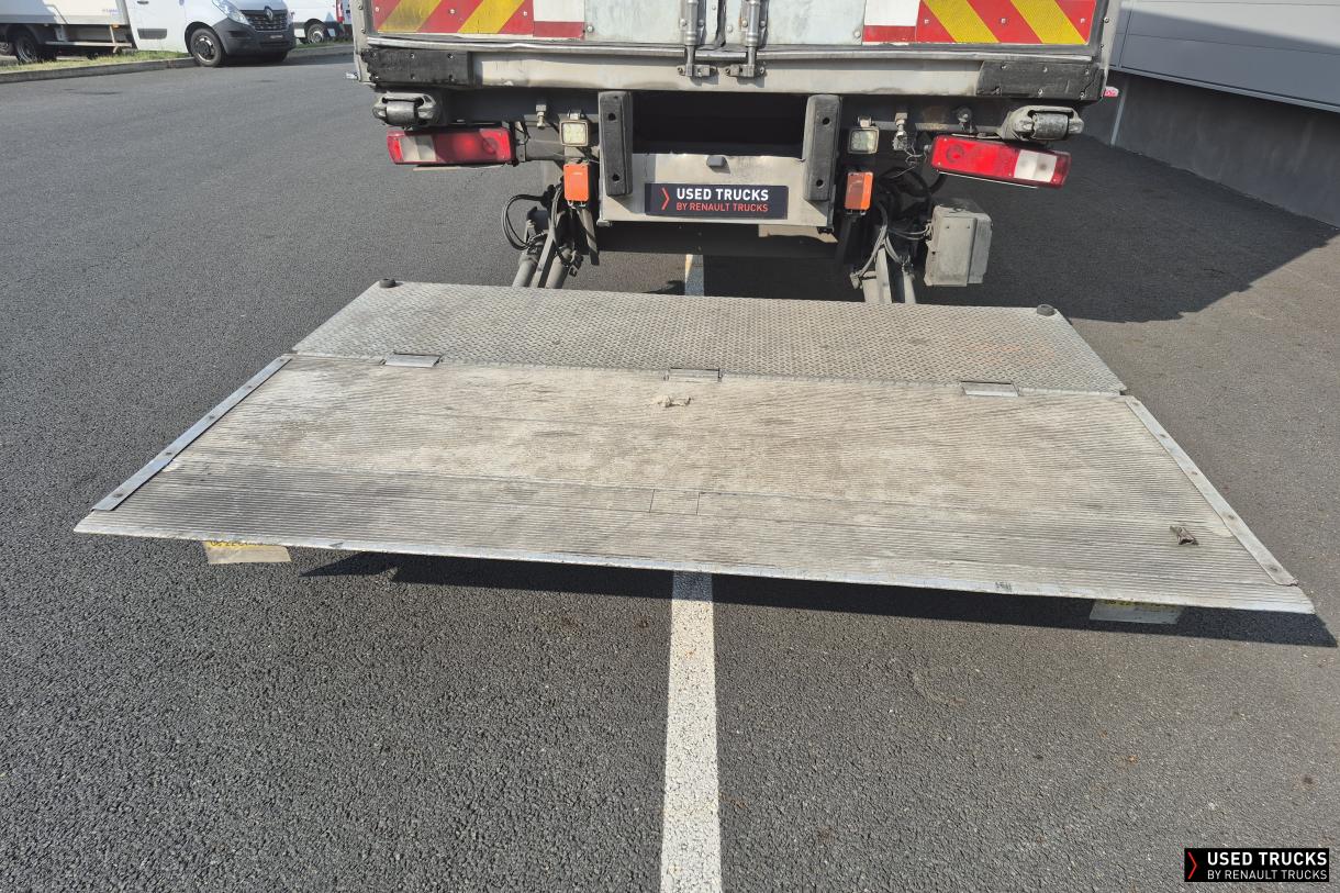 Renault Trucks D Wide 320
