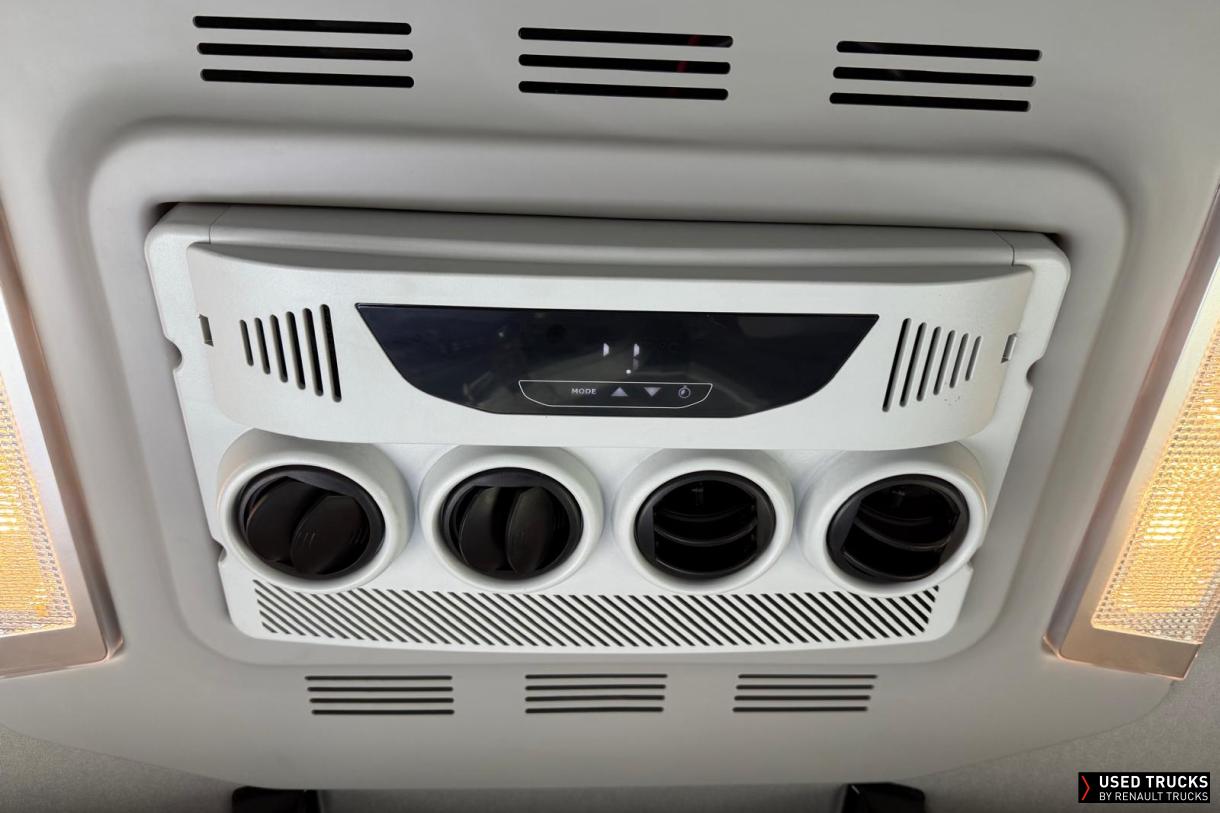 Renault Trucks T High 