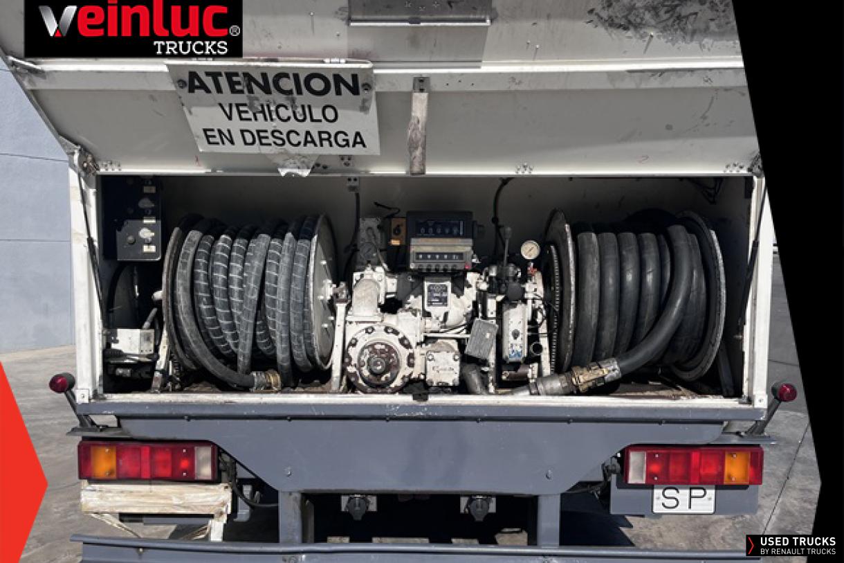 Renault Trucks Premium 320