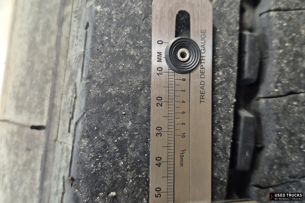 Renault Trucks Premium Distribution 380