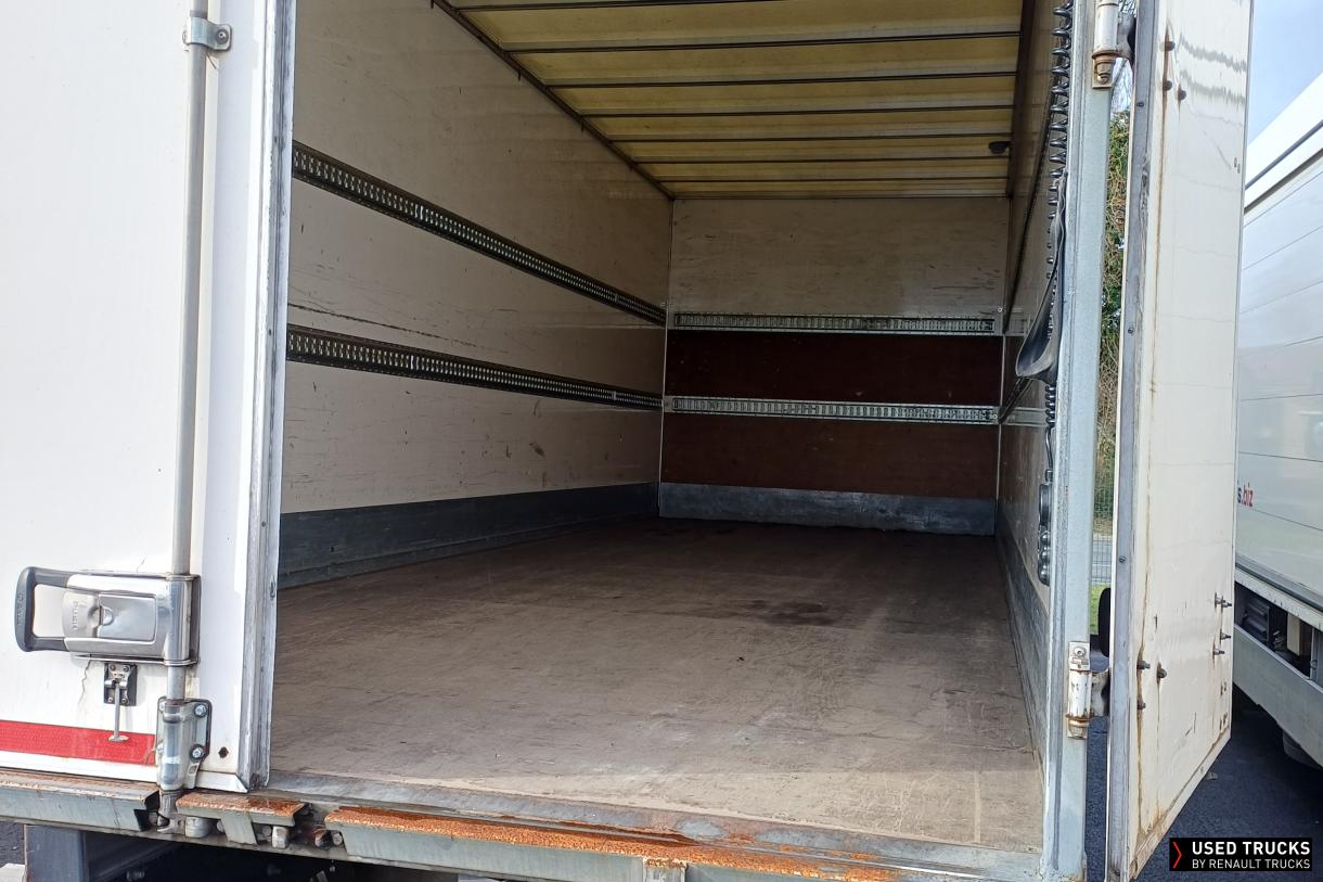 Renault Trucks D 250