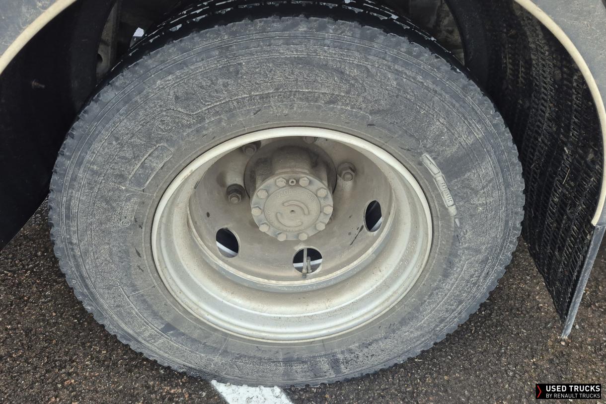 Renault Trucks D 210