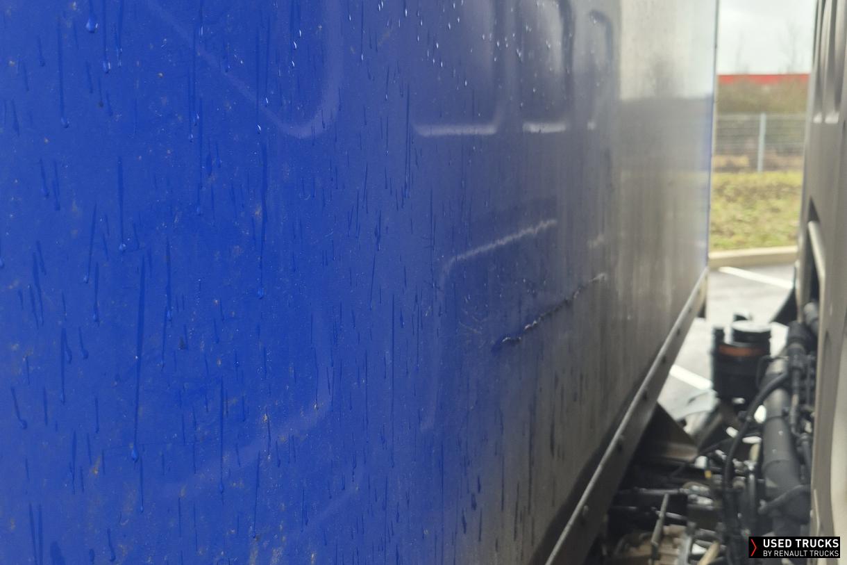 Renault Trucks D 210