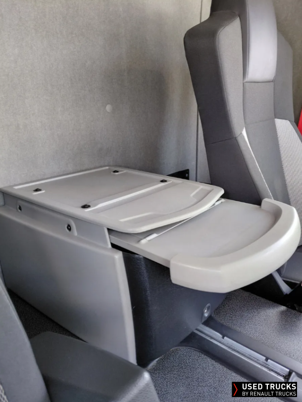 Renault Trucks D 210