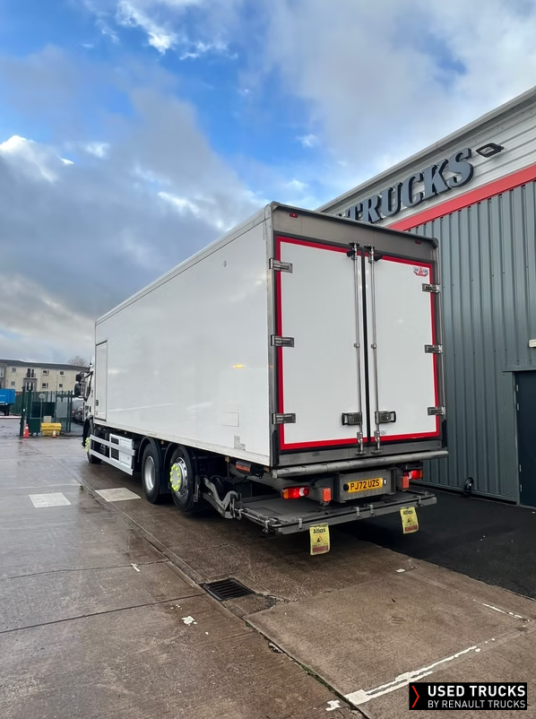 Renault Trucks D Wide 320