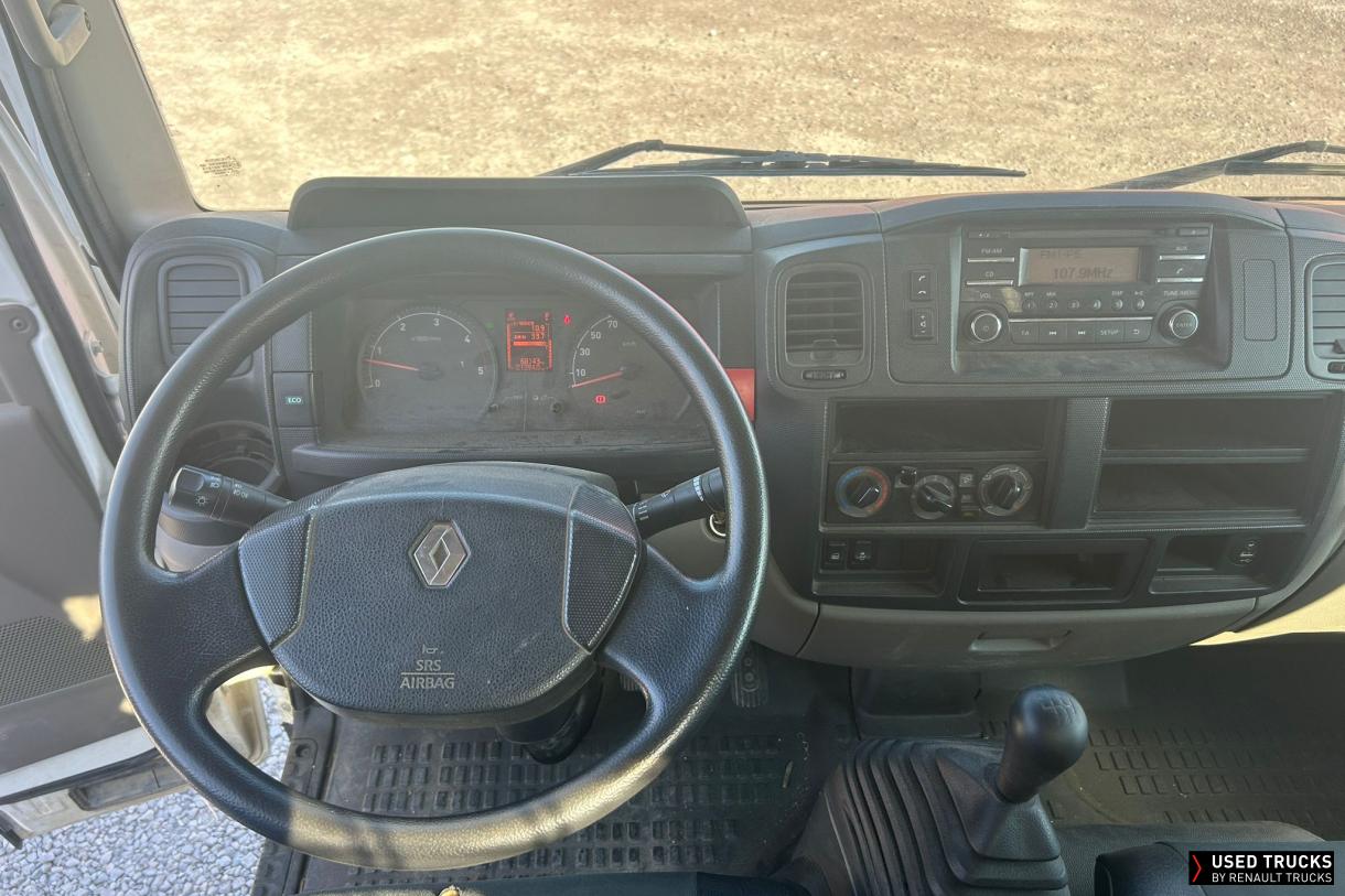 Renault Trucks Maxity 130