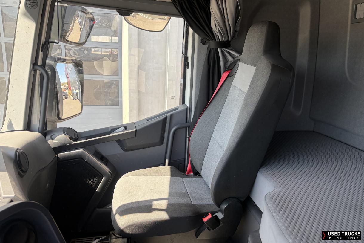 Renault Trucks T 440