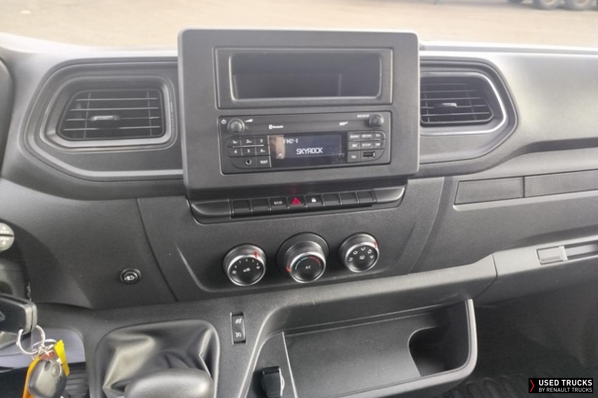 Renault Trucks Master 75