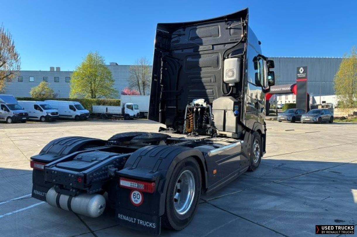 Renault Trucks T High 