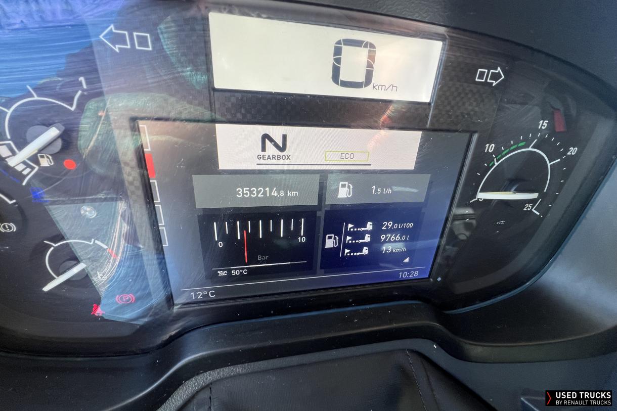 Renault Trucks T High 