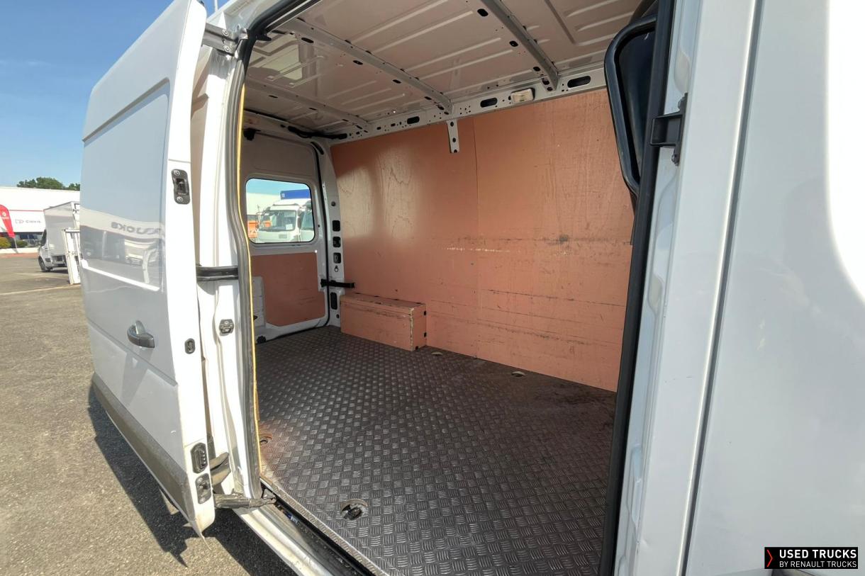 Renault Trucks Master 135