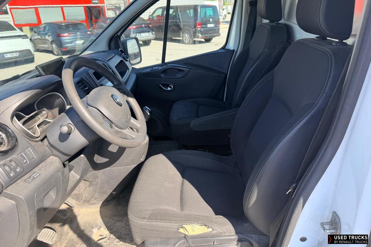 Renault Trucks Trafic 145