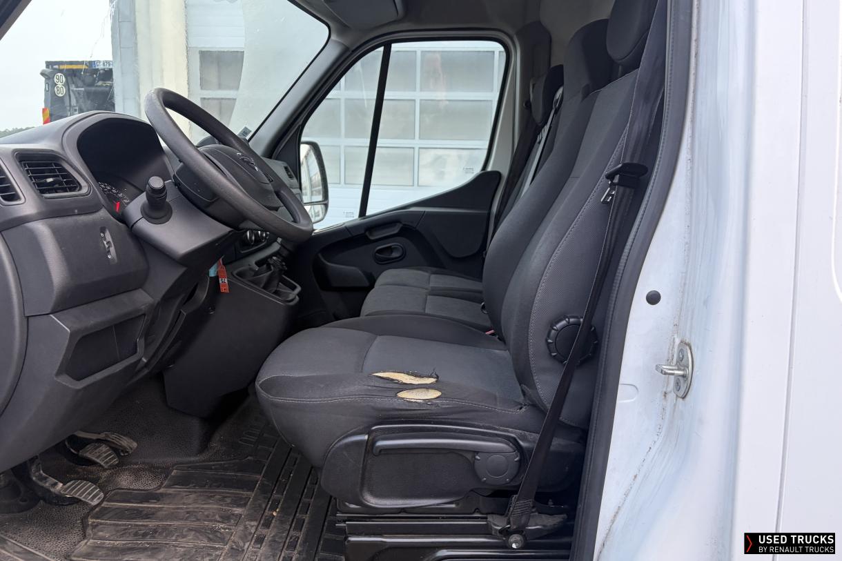 Nissan Interstar 150