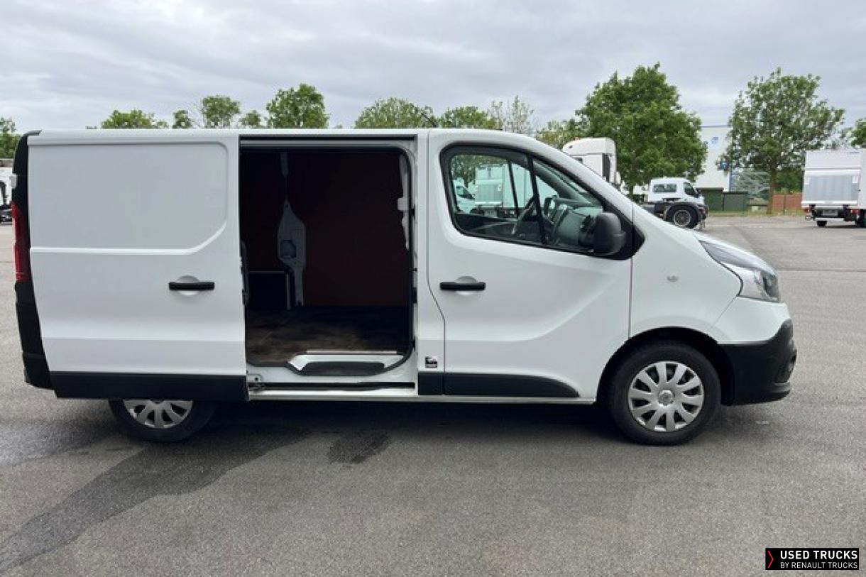 Renault Trucks Trafic 