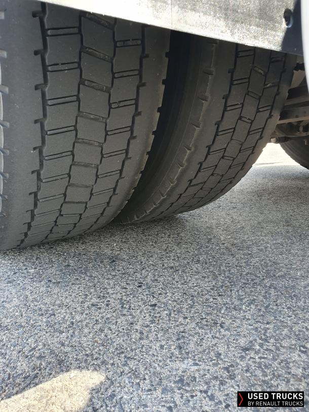 Renault Trucks T High 