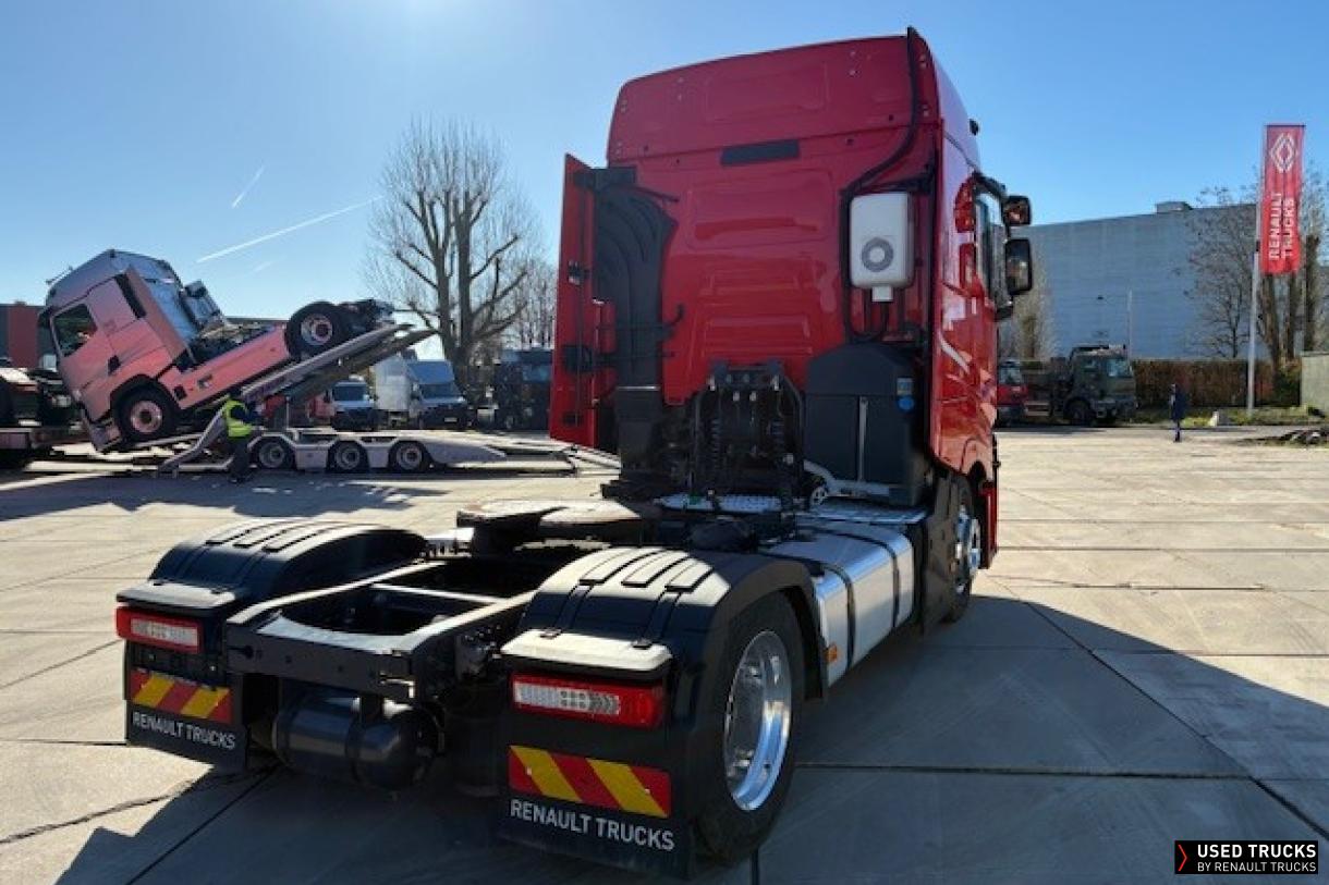 Renault Trucks T High 