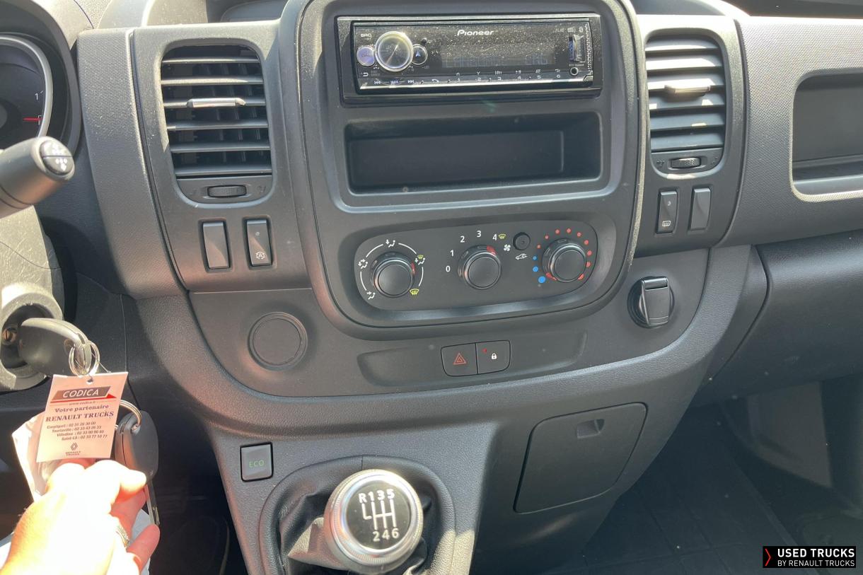 Renault Trafic 145