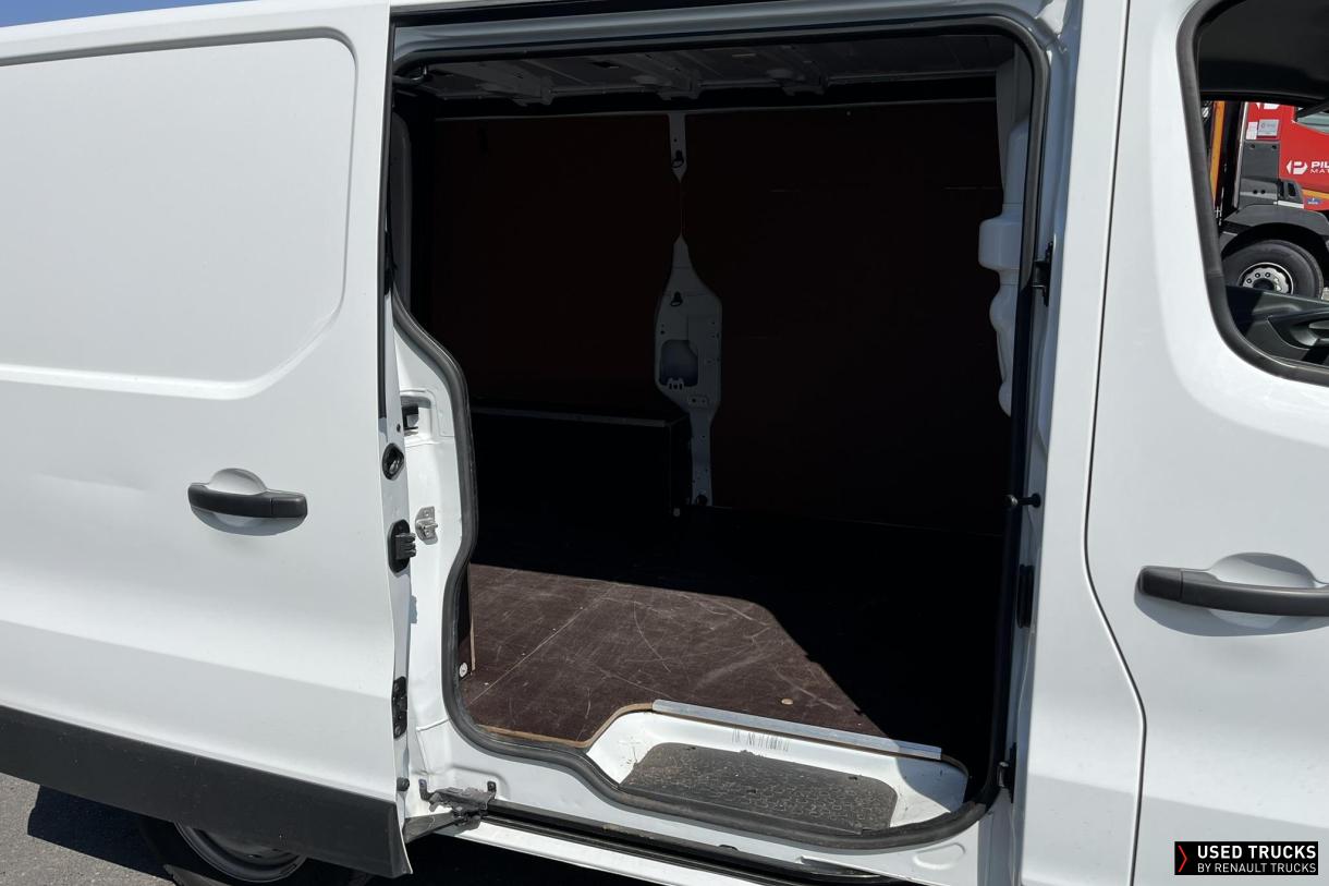 Renault Trafic 145