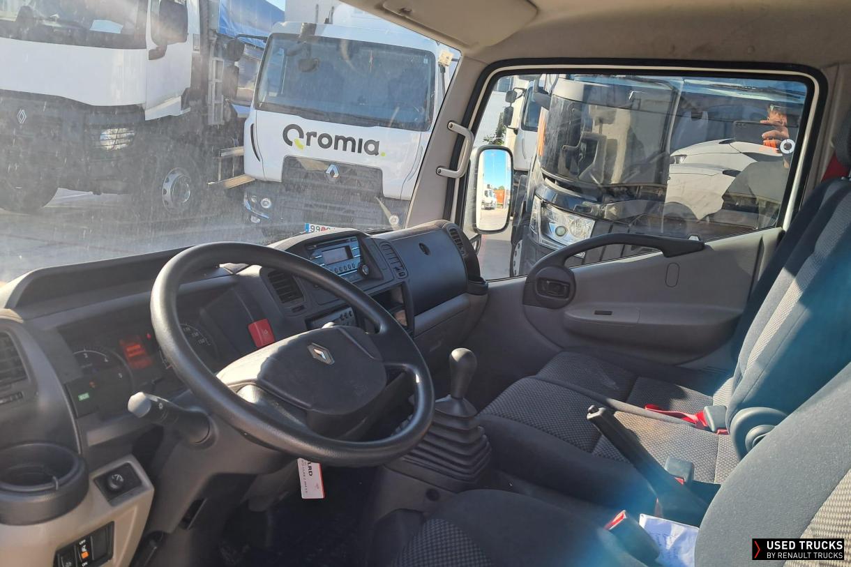 Renault Trucks Maxity 130