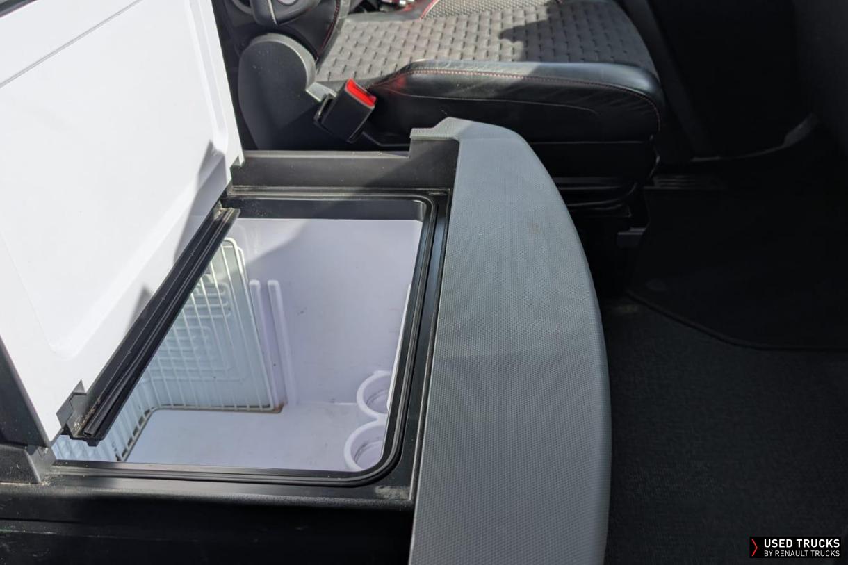 Renault Trucks T High 440