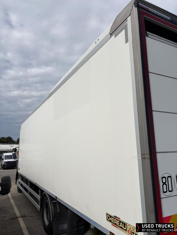 Renault Trucks D Wide 320