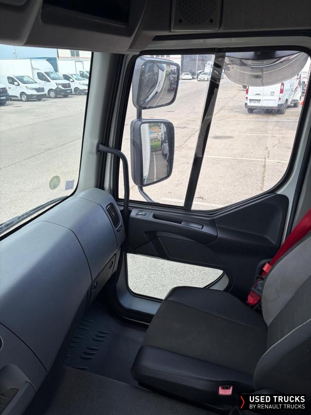 Renault Trucks D Wide 320