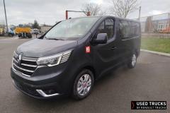 Renault Trucks Trafic
                                          