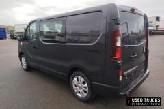 Renault Trucks Trafic
                                          