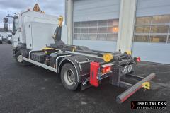 Renault Trucks D
                                          210