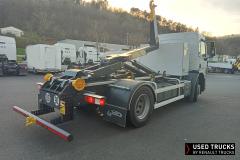 Renault Trucks D Wide
                                          320