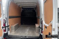 Renault Trucks Master
                                          130